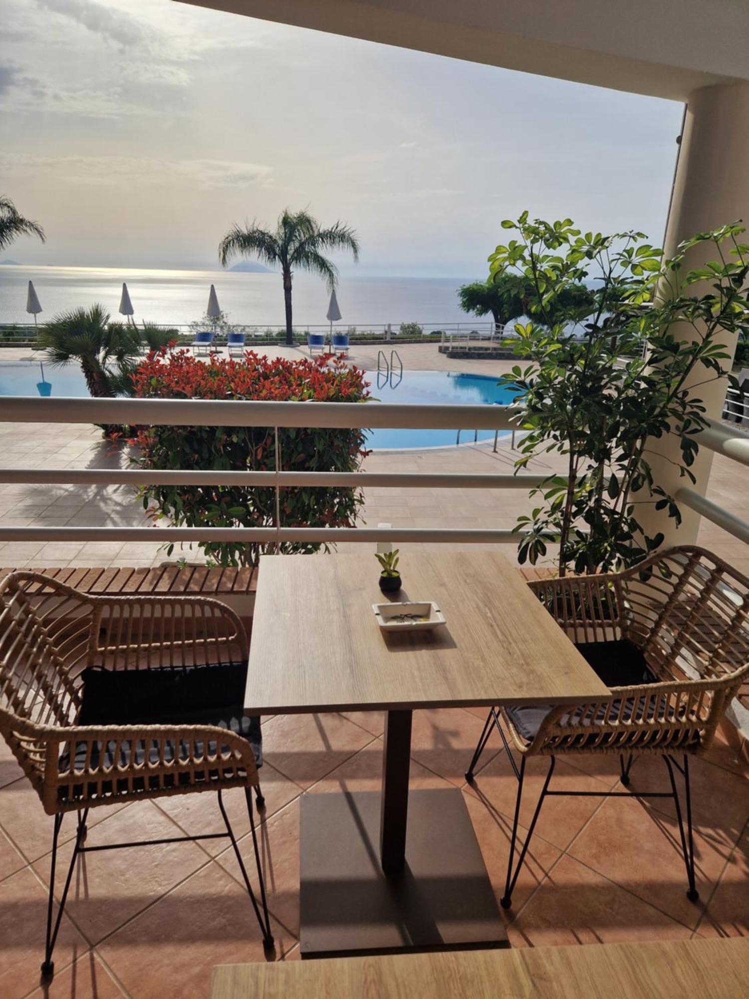 Santa Monica Residence Hotel Ricadi Extérieur photo